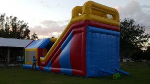Super Combo Bounce House rear