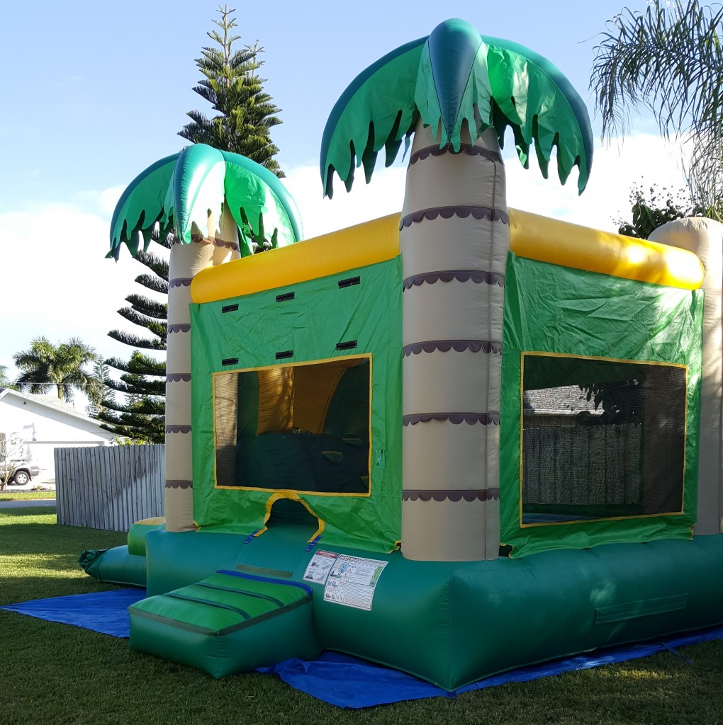 palm tree combo Bounce House front